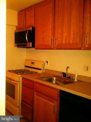 2639 Redcoat Dr unit 146, Alexandria, VA 22303 - photo 7