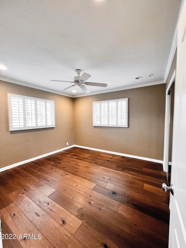 3940 E Glenrosa Ave, Phoenix, AZ 85018 - photo 7