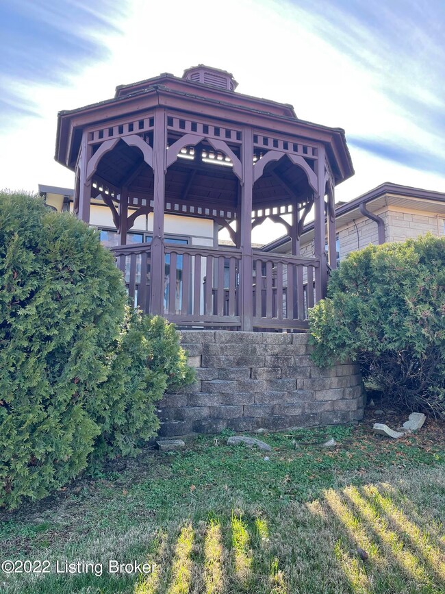 9D978FF8-3AC3-4A96-8E0F-C5CC6A6D1085