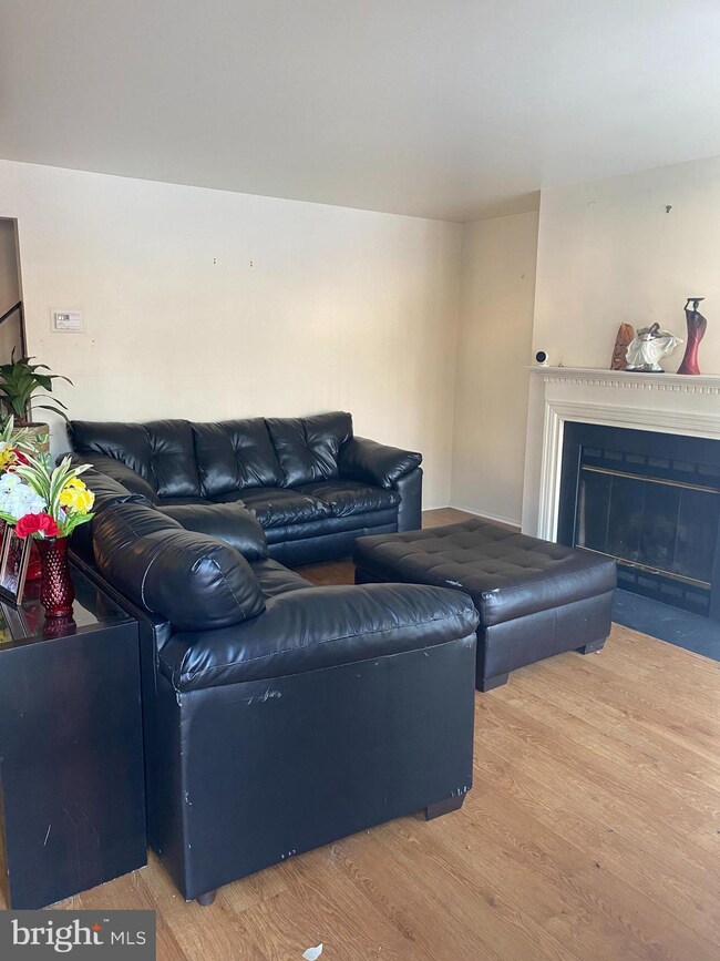 24 Roxborough Place, Willingboro, NJ 08046 - photo 3