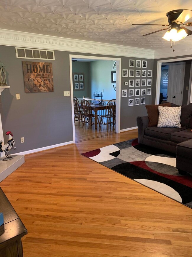 178 Brian Dr, Shepherdsville, KY 40165 - photo 5