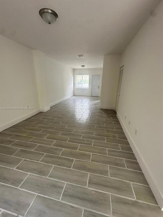 8325 NW 5th Ave unit 8325, Miami, FL 33150 - photo 5