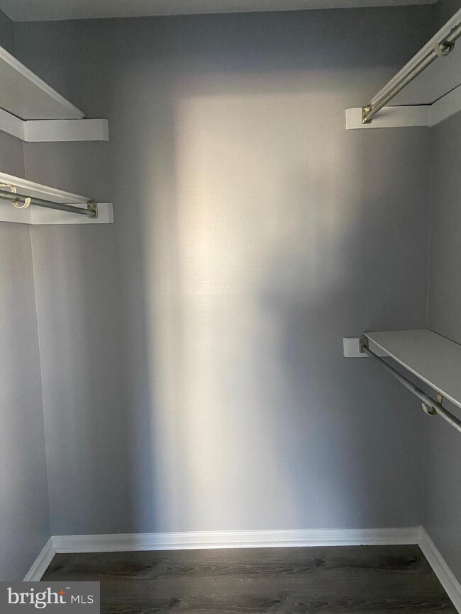 9574 Jayhawk Terrace unit 104, Manassas, VA 20110 - photo 6