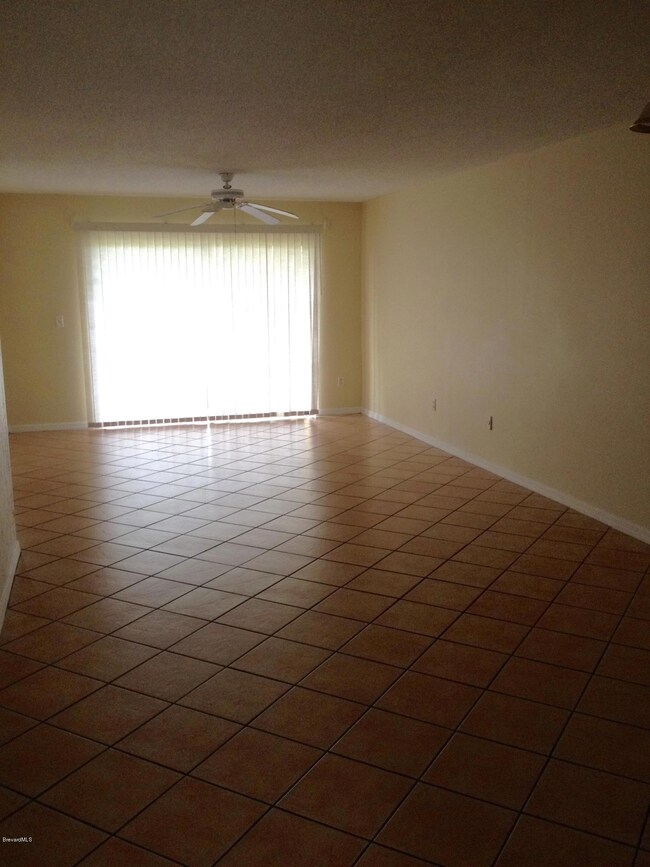 210 S 5th St unit 103, Cocoa Beach, FL 32931 - photo 4