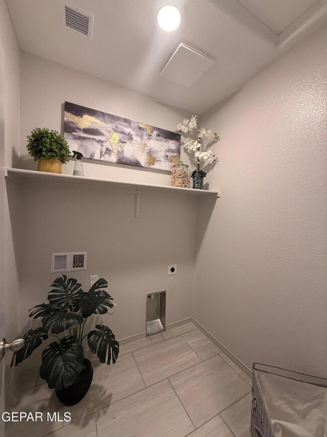 10709 Michael Irvin St, El Paso, TX 79924 - photo 7