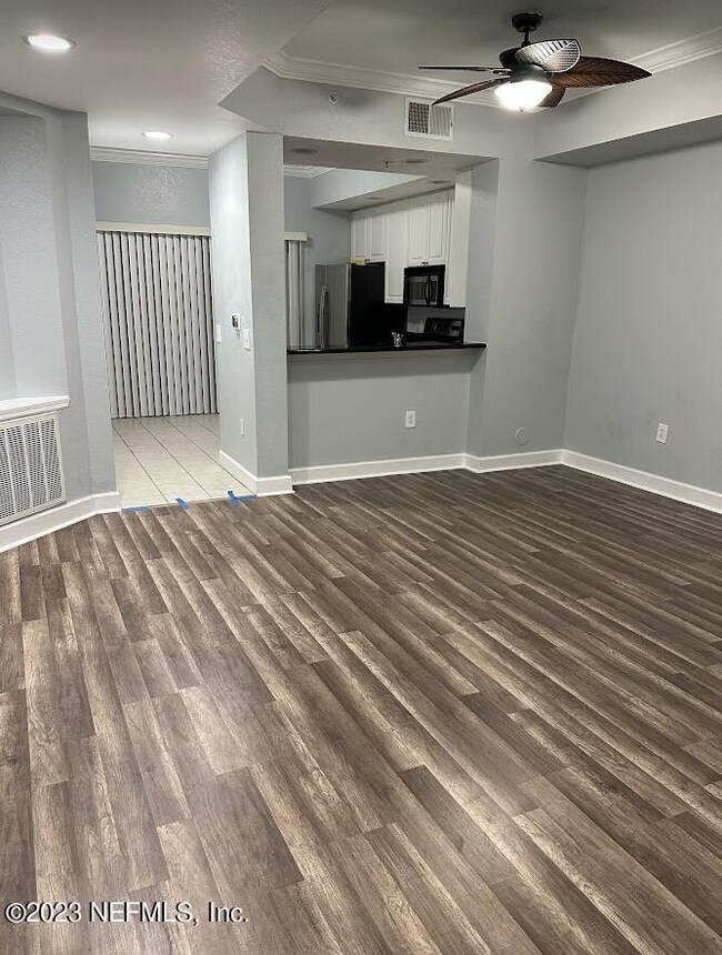 9745 Touchton Rd unit 103, Jacksonville, FL 32246 - photo 7