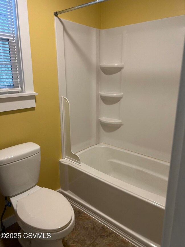 207 S 4th St unit 209, Sunbury, PA 17801 - photo 7