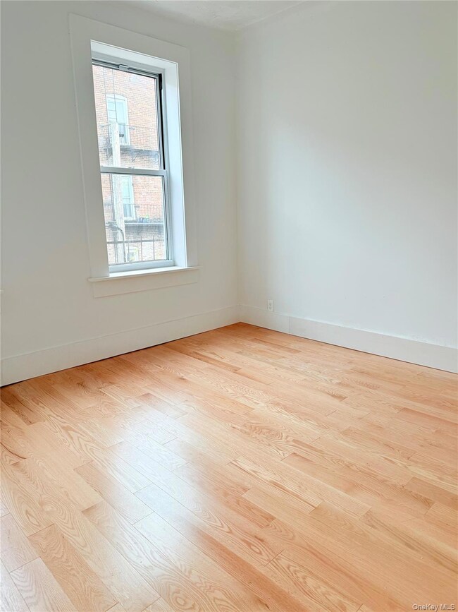 135 Sheridan Ave, Brooklyn, NY 11208 - photo 4