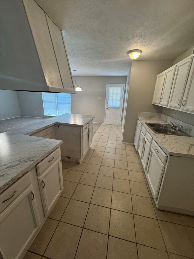 6300 Buckingham Trail, North Richland Hills, TX 76182 - photo 5