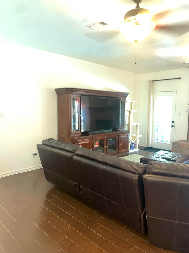 5801 Cooks Ln, Texarkana, TX 75503 - photo 4