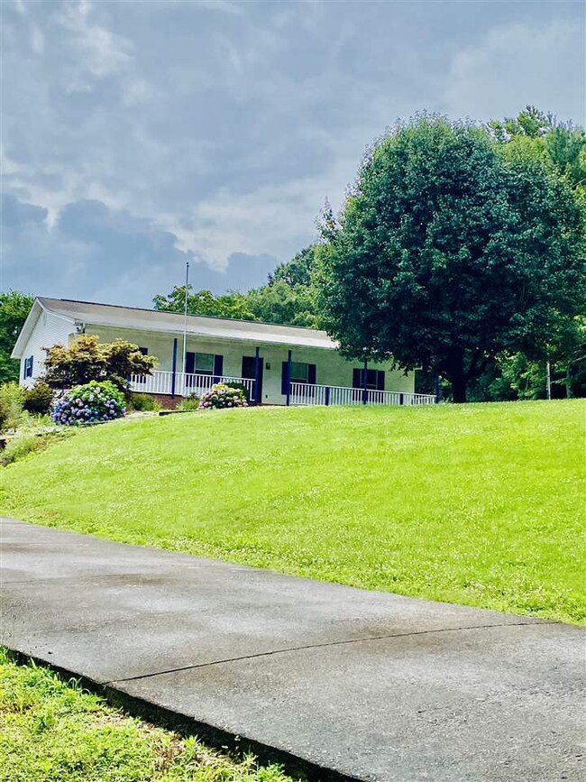 1656 Jellicorse Rd, Morristown, TN 37814 - photo 3