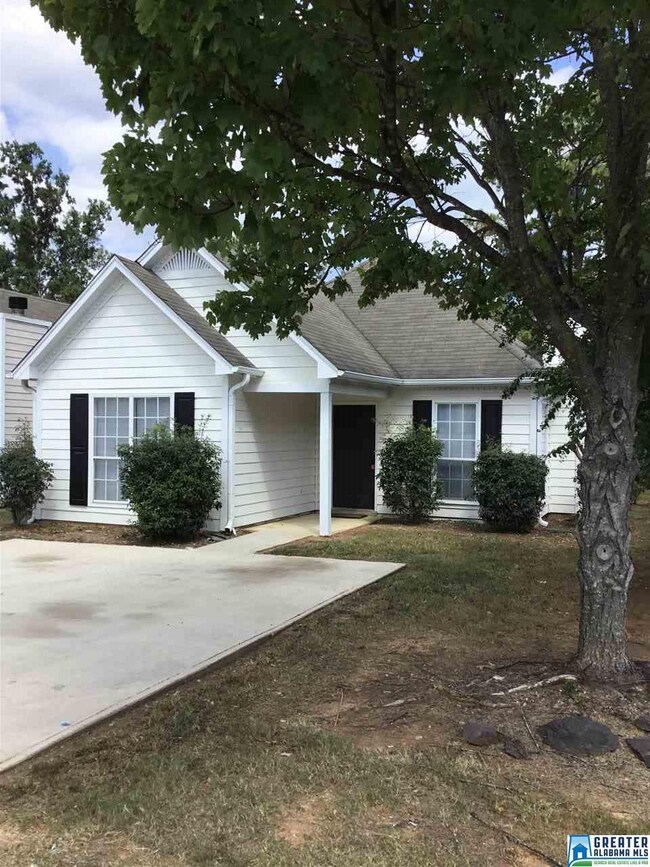 336 Camden Cove Cir, Calera, AL 35040 - photo 2