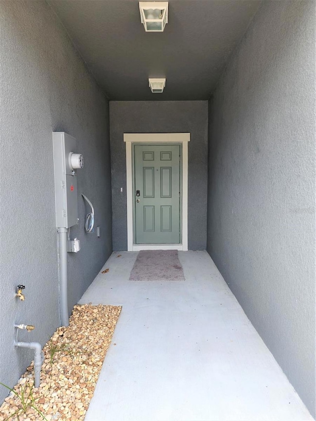 14305 Easy Goer St, Ruskin, FL 33573 - photo 2