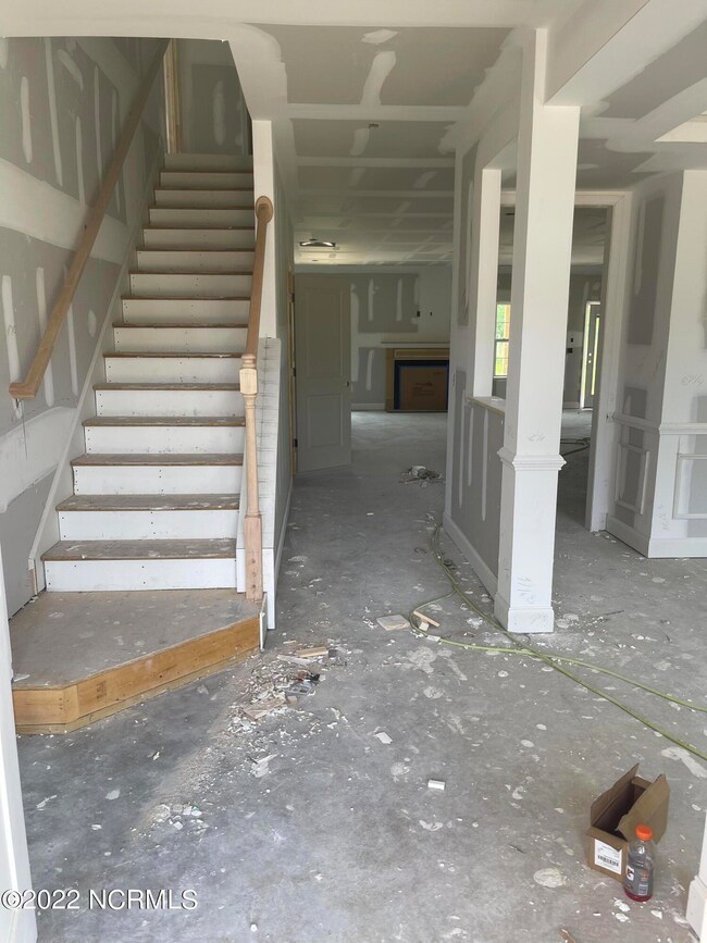 09B4DD4F-3F72-4D4A-BDF5-391970750054