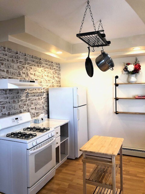 522 West Ave unit 1, Pawtucket, RI 02860 - photo 3