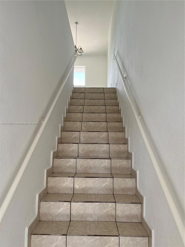7291 NW 174th Terrace unit 205, Hialeah, FL 33015 - photo 3