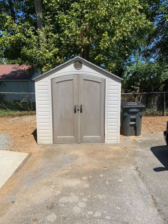 STORAGE BUILDING