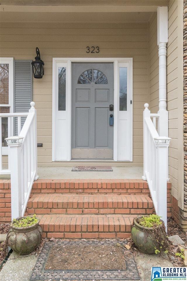 Just a few steps into front entry of home. Nice po