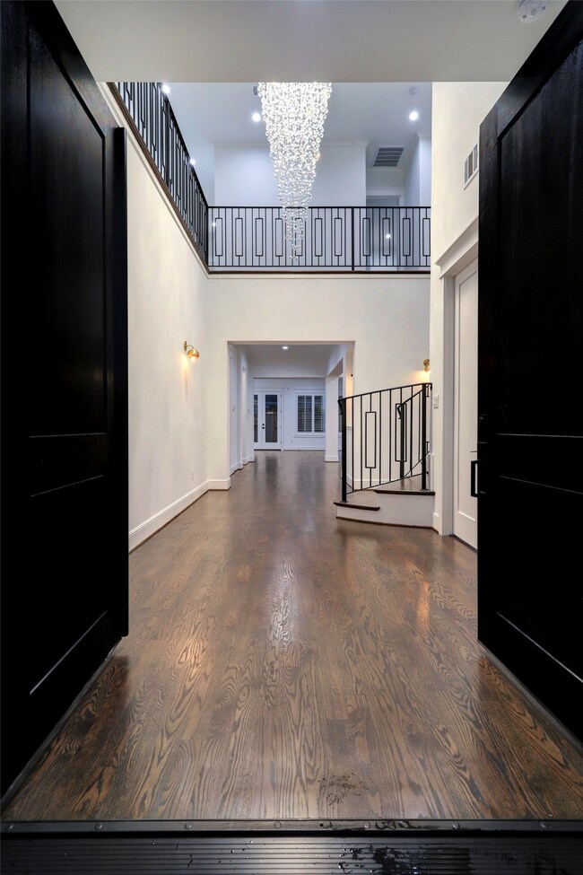 1333 Curtin St, Houston, TX 77018 - photo 5