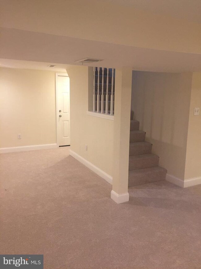 2204 Oregon Ave, Hyattsville, MD 20785 - photo 4