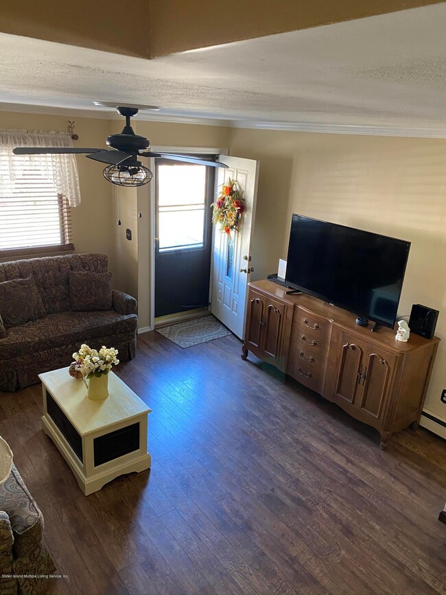 360 Barlow Ave unit B3, Staten Island, NY 10308 - photo 4