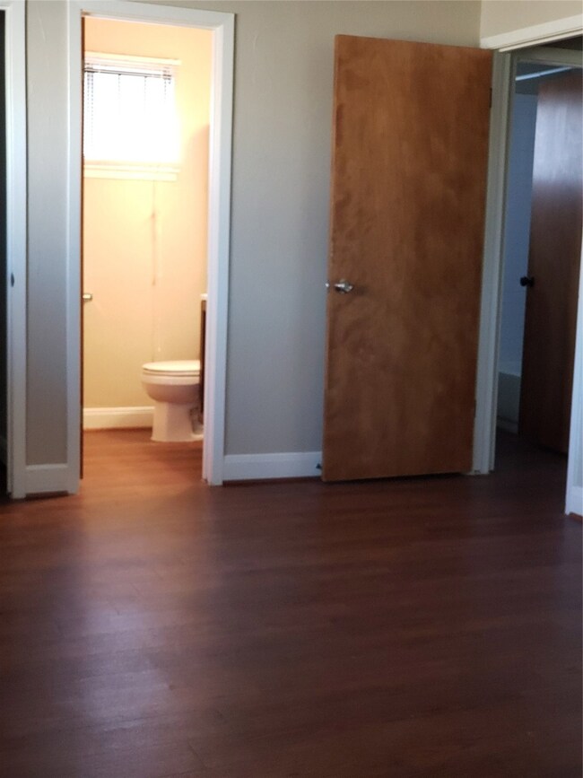 838 Marcolin St, Houston, TX 77088 - photo 4