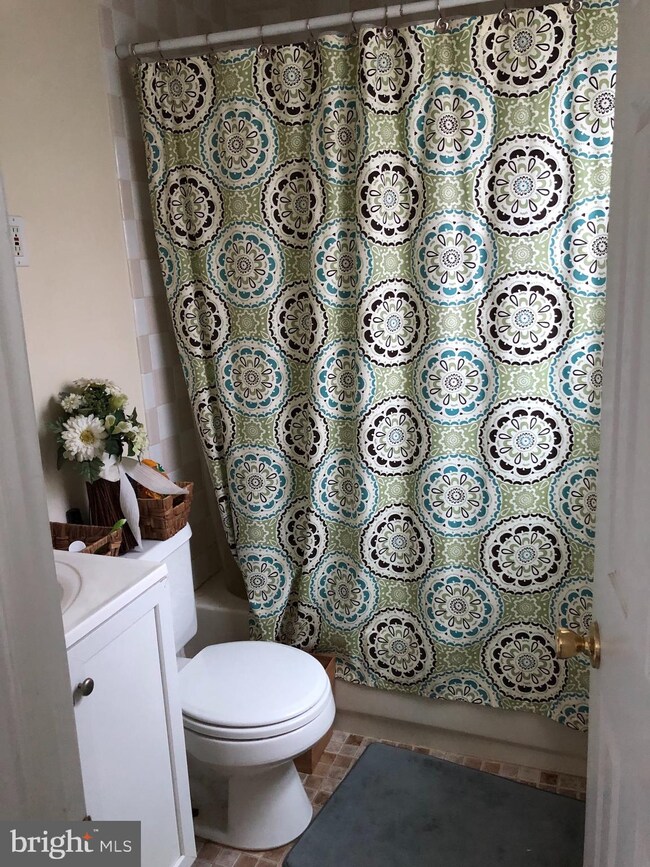 459 Griscom Dr, Woodbury, NJ 08096 - photo 4