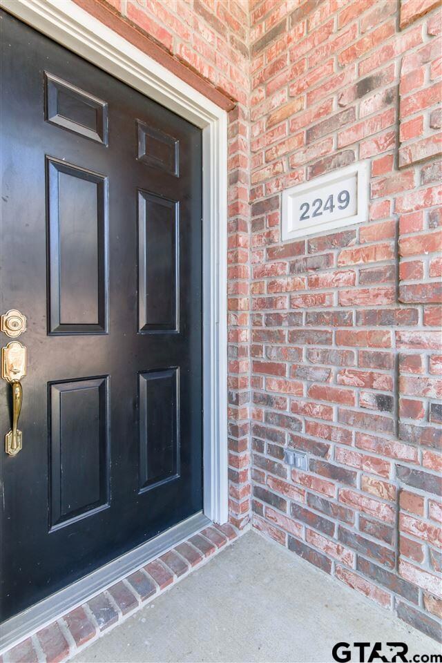 2249 2249 Homestead Ln, Tyler, TX 75701 - photo 2
