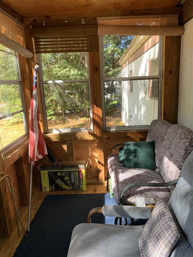 35 Pine Gate Rd, Plymouth, NH 03264 - photo 7