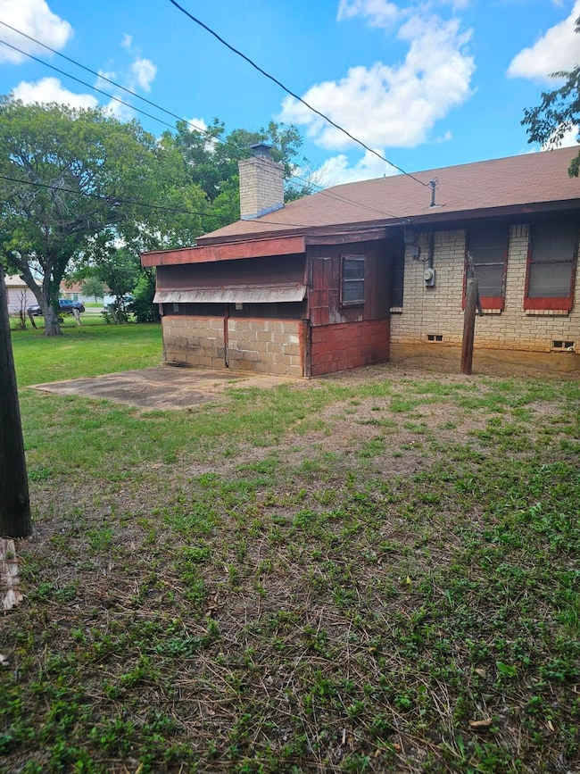 311 Arthur St, Mc Gregor, TX 76657 - photo 7