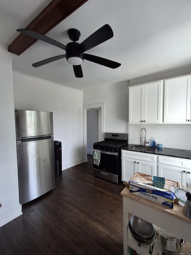 591 Wilmot Ave unit 3, Bridgeport, CT 06607 - photo 6