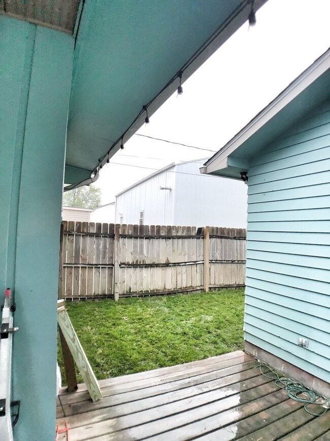 1 W Meredith St, Frankfort, IN 46041 - photo 4