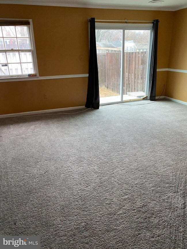 1973 Mayflower Dr, Woodbridge, VA 22192 - photo 6