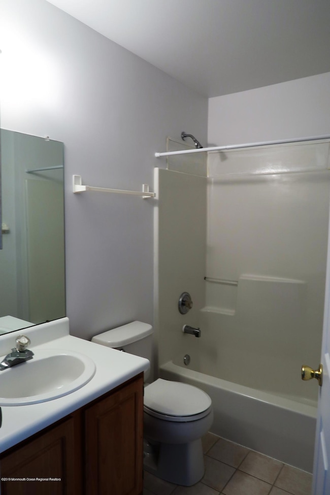 14 Walnut St unit 209, Toms River, NJ 08753 - photo 4