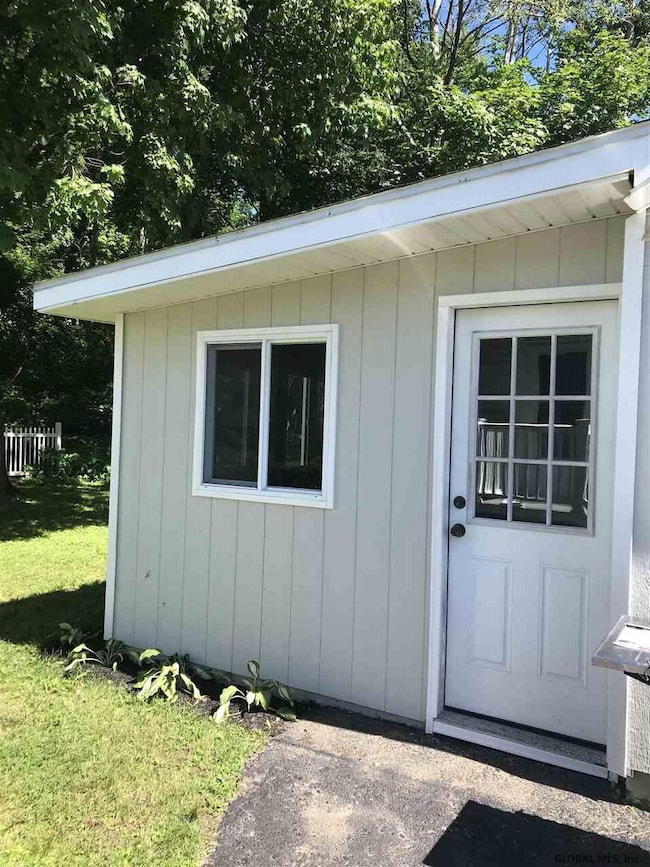 64 Beach Ave, Albany, NY 12203 - photo 5