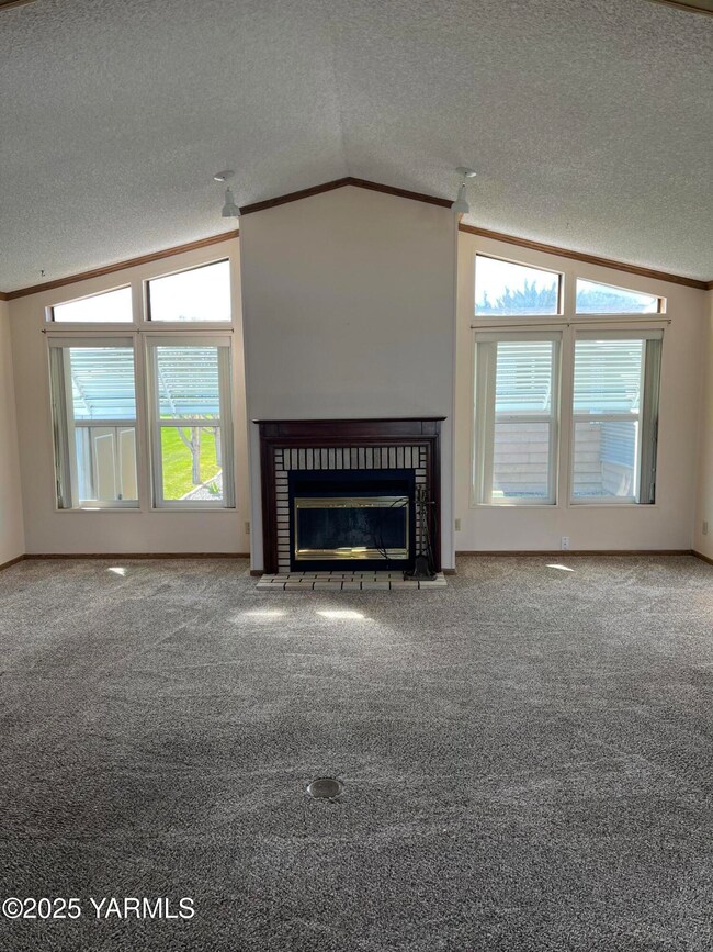 Rare factory fireplace,         Cozy!