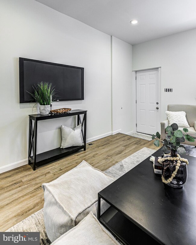 1022 N Patterson Park Ave, Baltimore, MD 21205 - photo 6