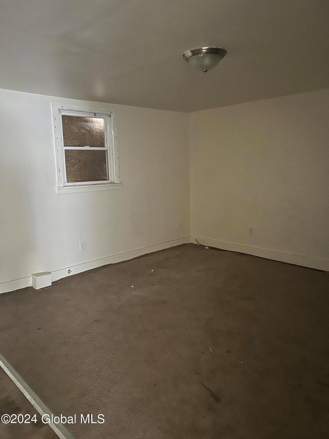 320 Sherman St, Albany, NY 12206 - photo 3