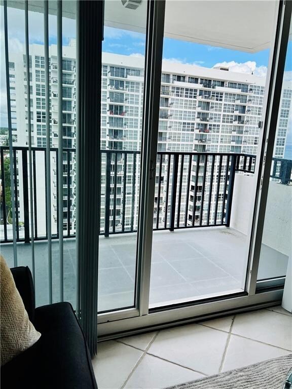 Silver Thatch Atlantic Plaza unit 1416, Pompano Beach, FL 33062 - photo 7