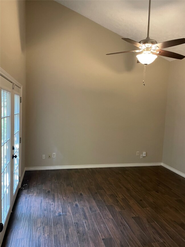 15111 Willow Branch Dr, Houston, TX 77070 - photo 7