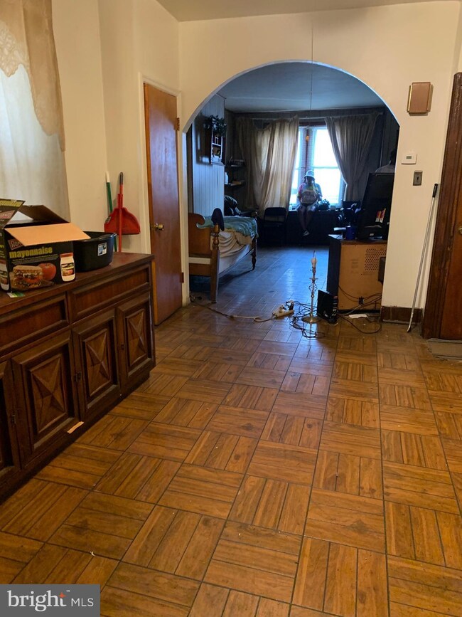 2327 Dickinson St, Philadelphia, PA 19146 - photo 6