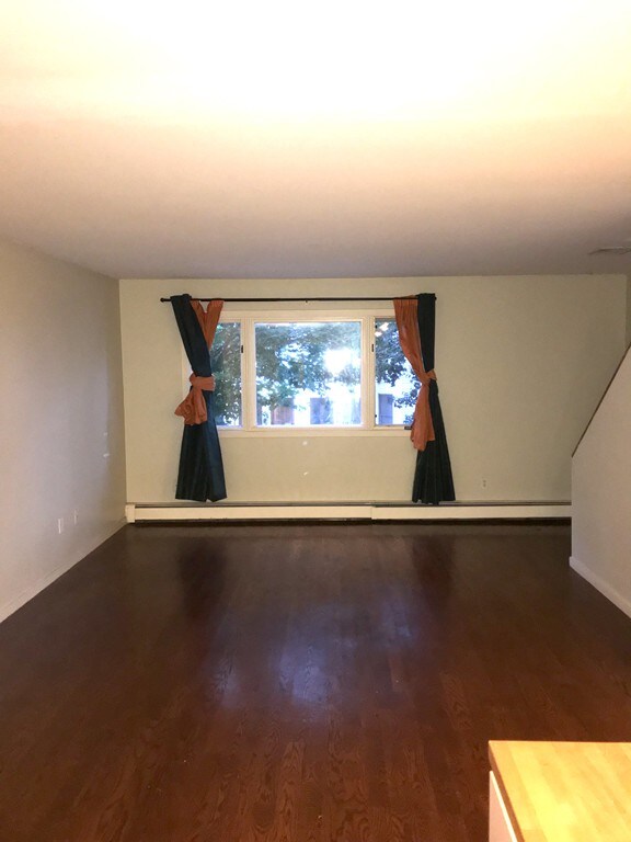 206 Charles St unit 1, Cambridge, MA 02141 - photo 3