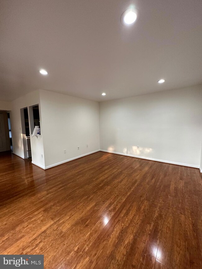 17804 Buehler Rd unit 148, Olney, MD 20832 - photo 3