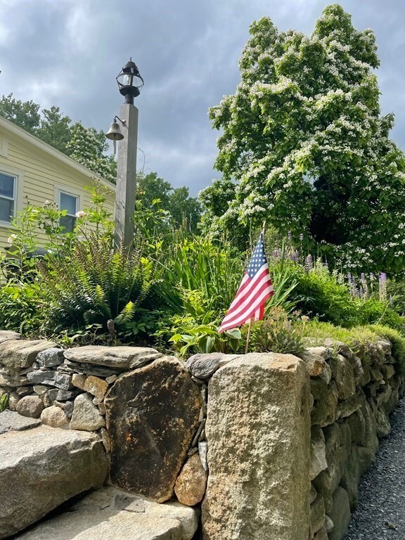 890 Fisher Rd, Fitchburg, MA 01420 - photo 4