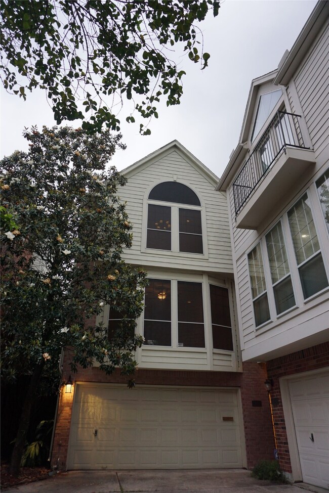 1942 Fairview St, Houston, TX 77019 - photo 3