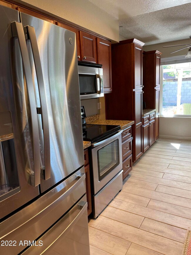 24 Kitchen