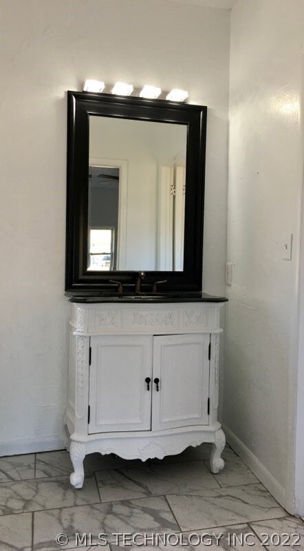 1108 N Cherokee Ave, Claremore, OK 74017 - photo 7