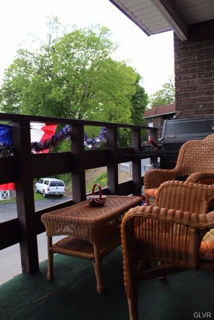 1580 Alta Dr unit 9, Whitehall, PA 18052 - photo 4