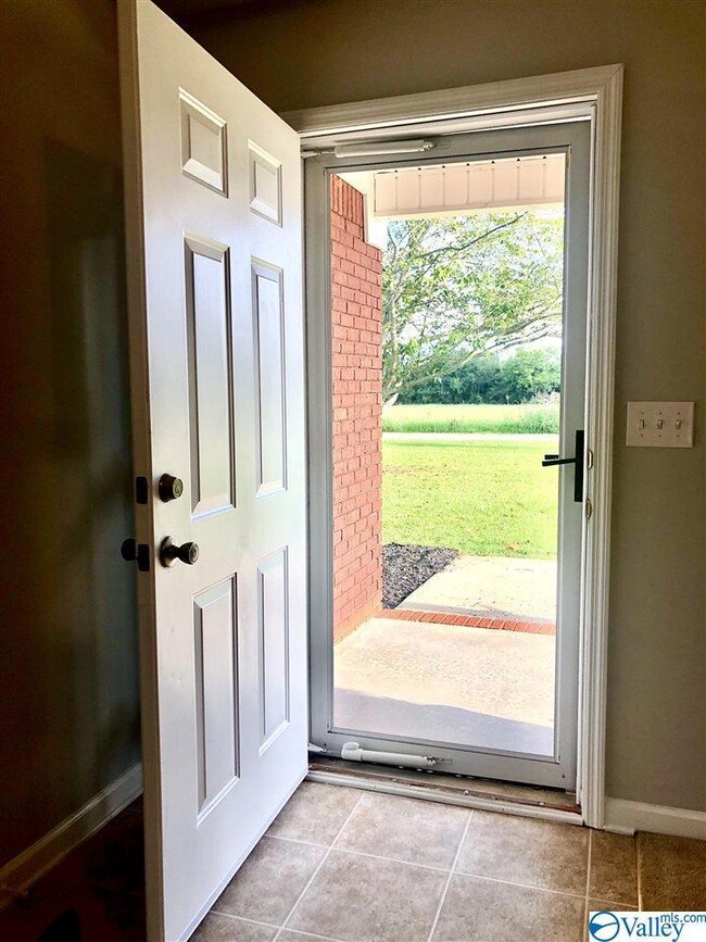 28059 Nuke Whitt Ln, Ardmore, AL 35739 - photo 6