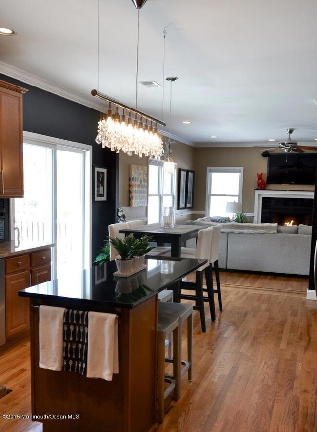 Locust Kitchen1